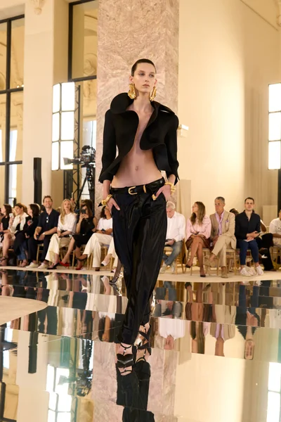 Look 2